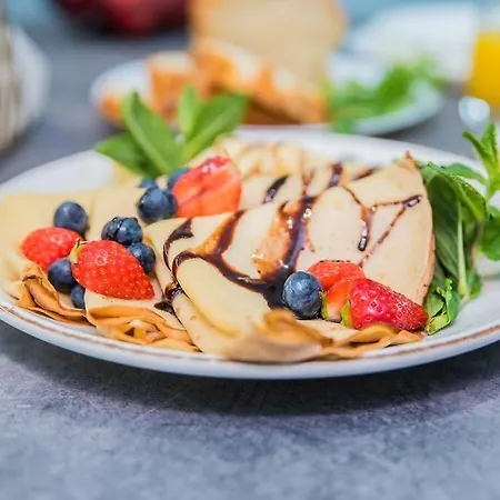 Easy Rent- Metropolitan 2 Free Parking, Hala Globus, 24h Check-in, Zana Lublin