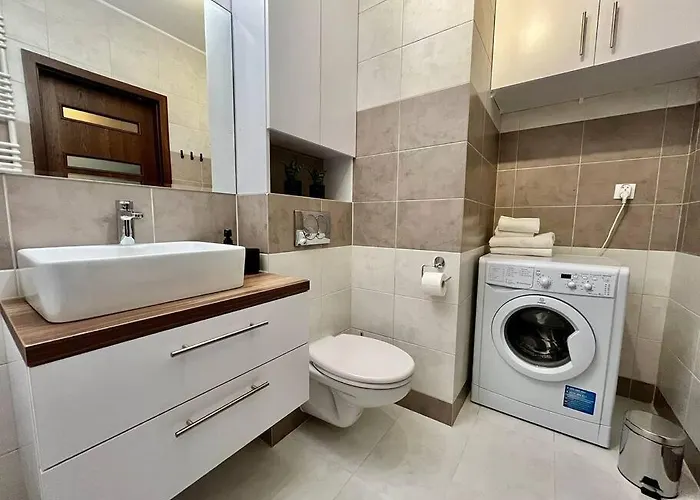 דירה Easy Rent- Metropolitan 2 Free Parking, Hala Globus, 24h Check-in, Zana